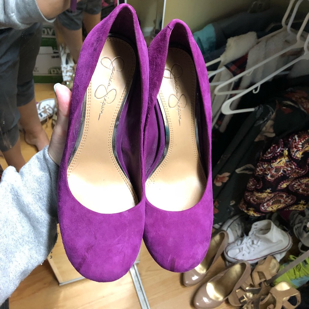 Jessica Simpson pumps